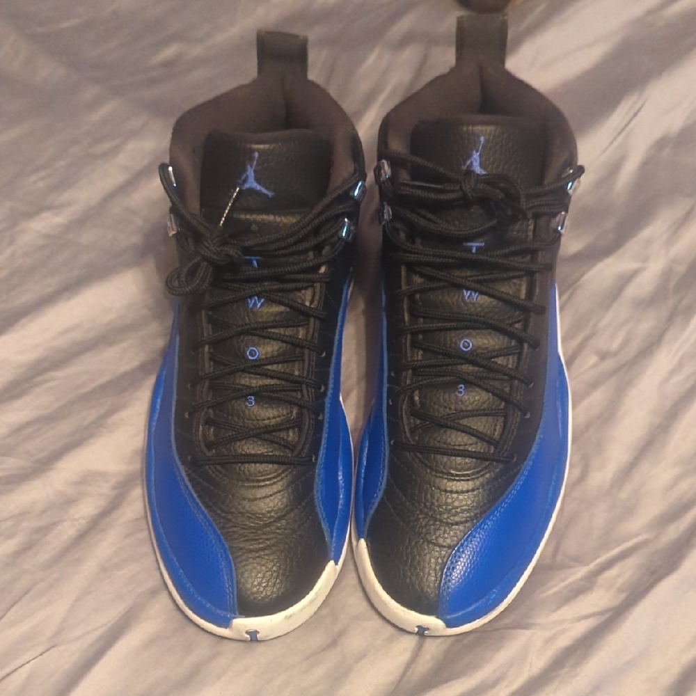 Jordan 12 Retro Hyper royal
